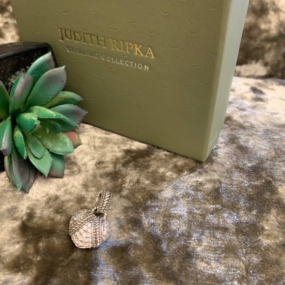 💗Judith Ripka heart enhancer pendant💗 - Picture 5 of 8